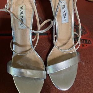 Heels sandal style silver